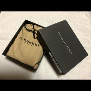 BURBERRY card holder